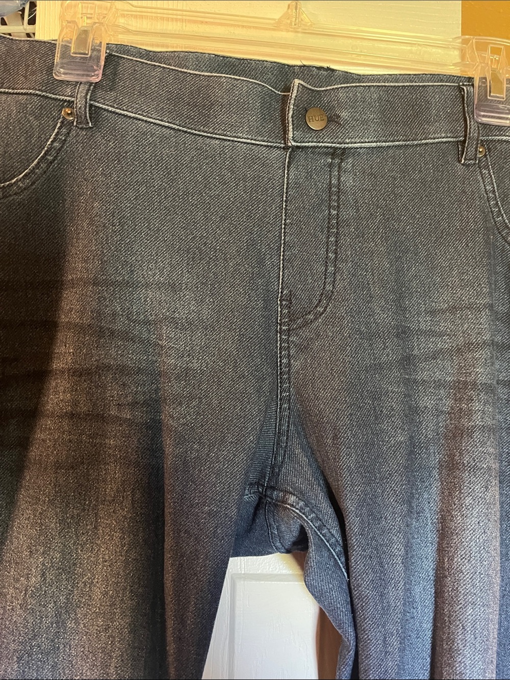 HUE Dark Wash Denim-Look Leggings